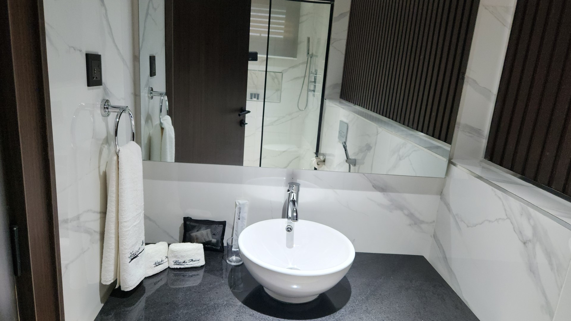 Executive Studio Apartment Gallery Image 4