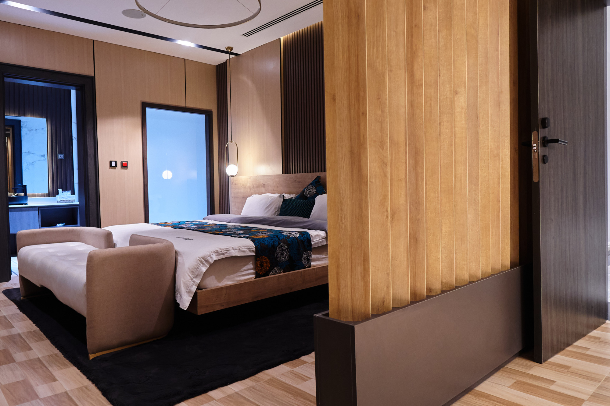 Executive Studio Suite Gallery Image 2