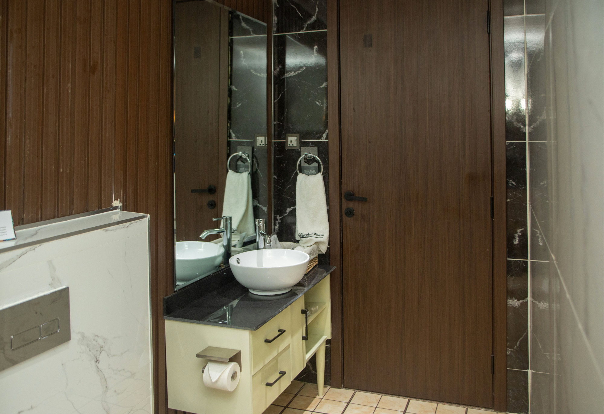 One Bedroom Duplex Gallery Image 5