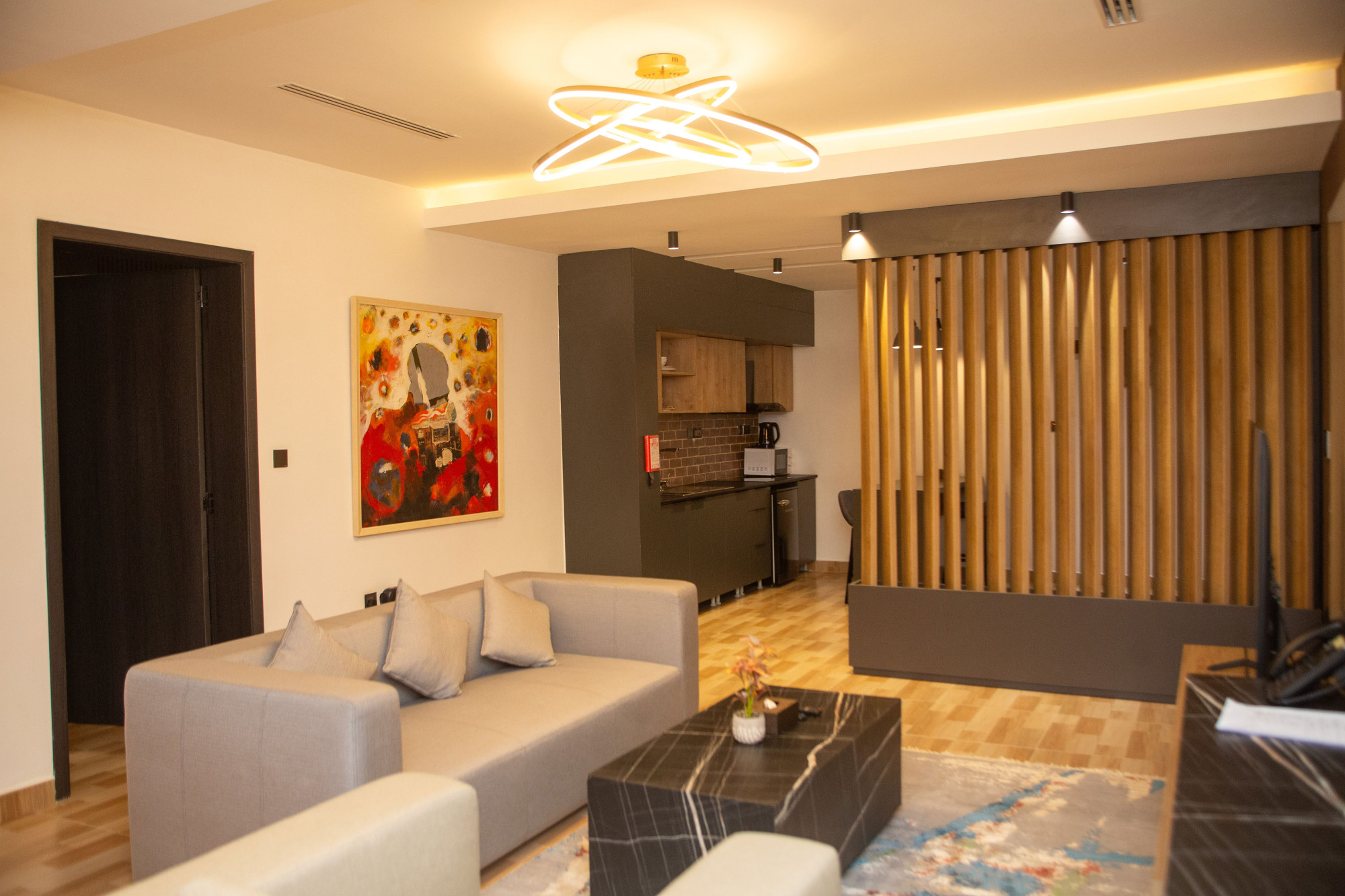 Executive One Bedroom Apartment Gallery Image 4