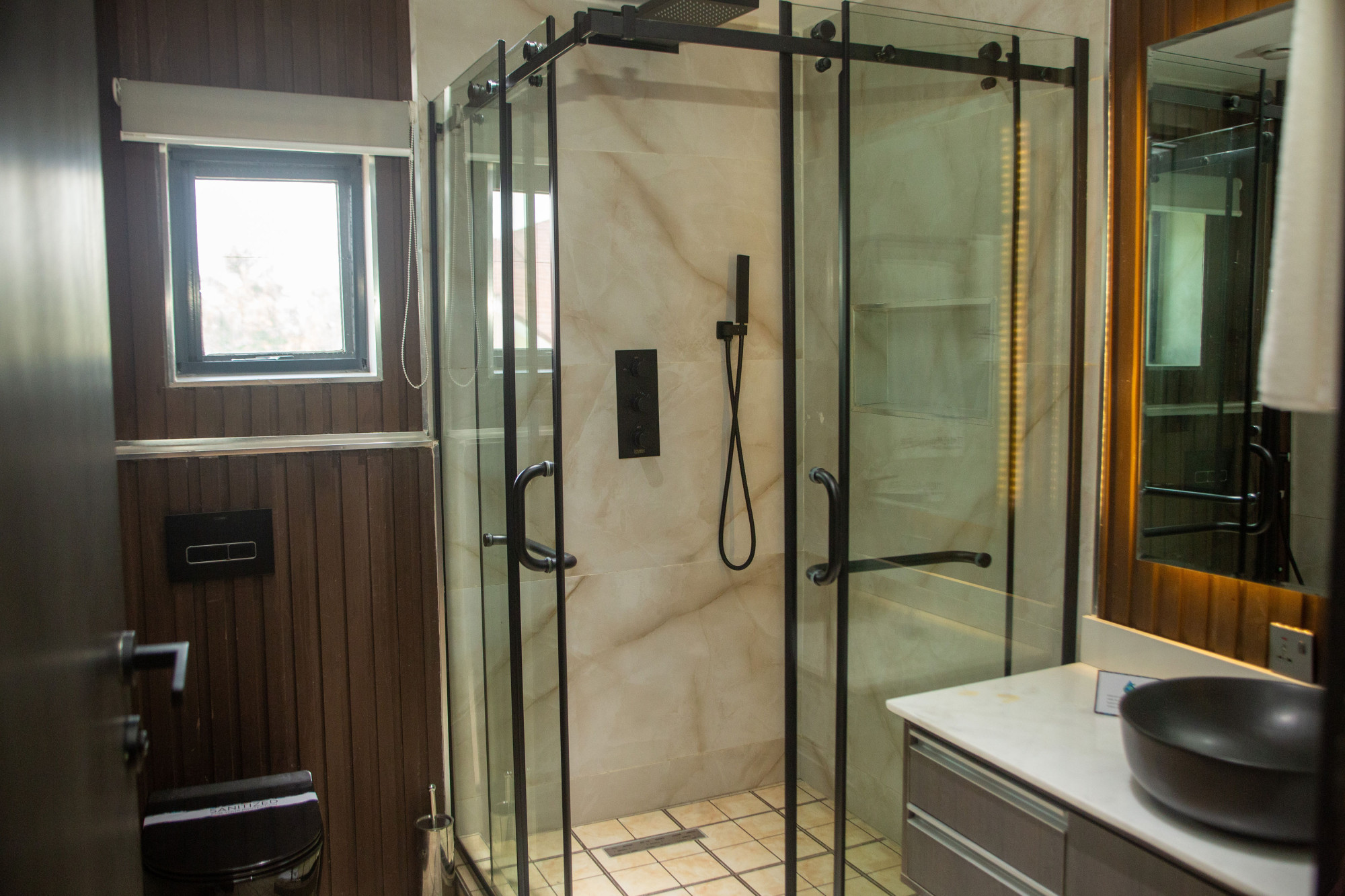 Executive One Bedroom Apartment Gallery Image 5