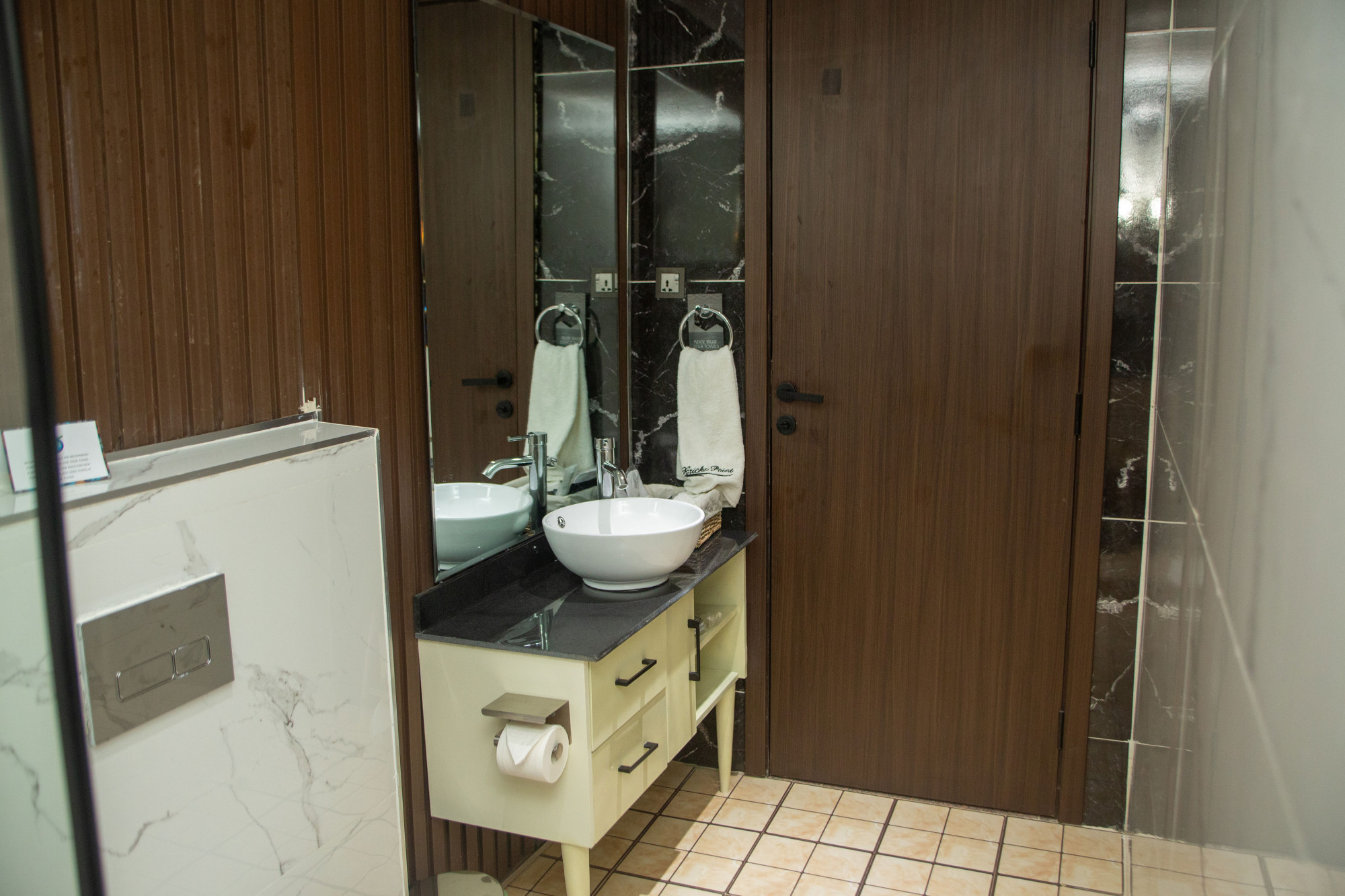 Deluxe Studio Suite Gallery Image 4