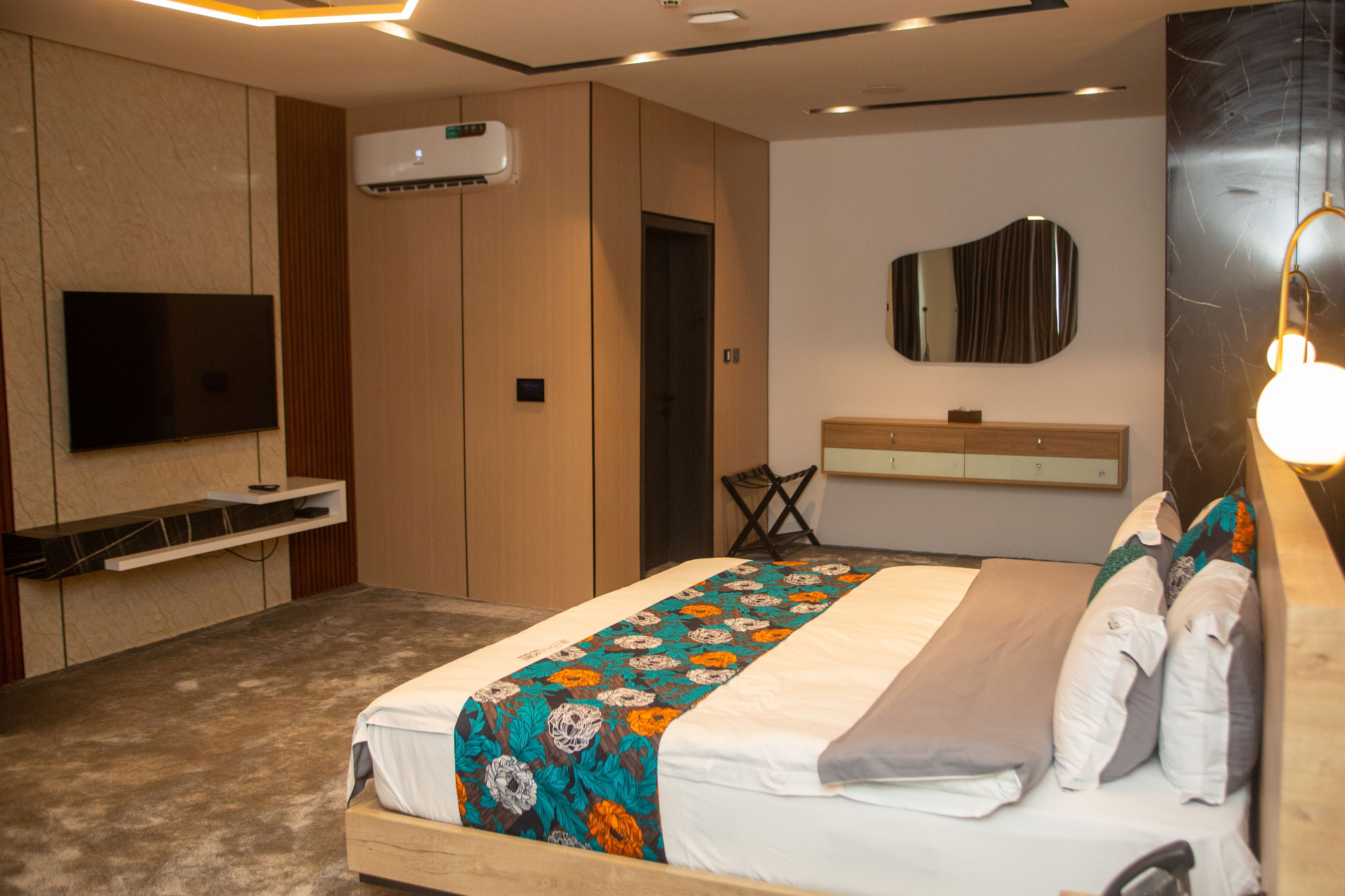 One Bedroom Duplex Gallery Image 3